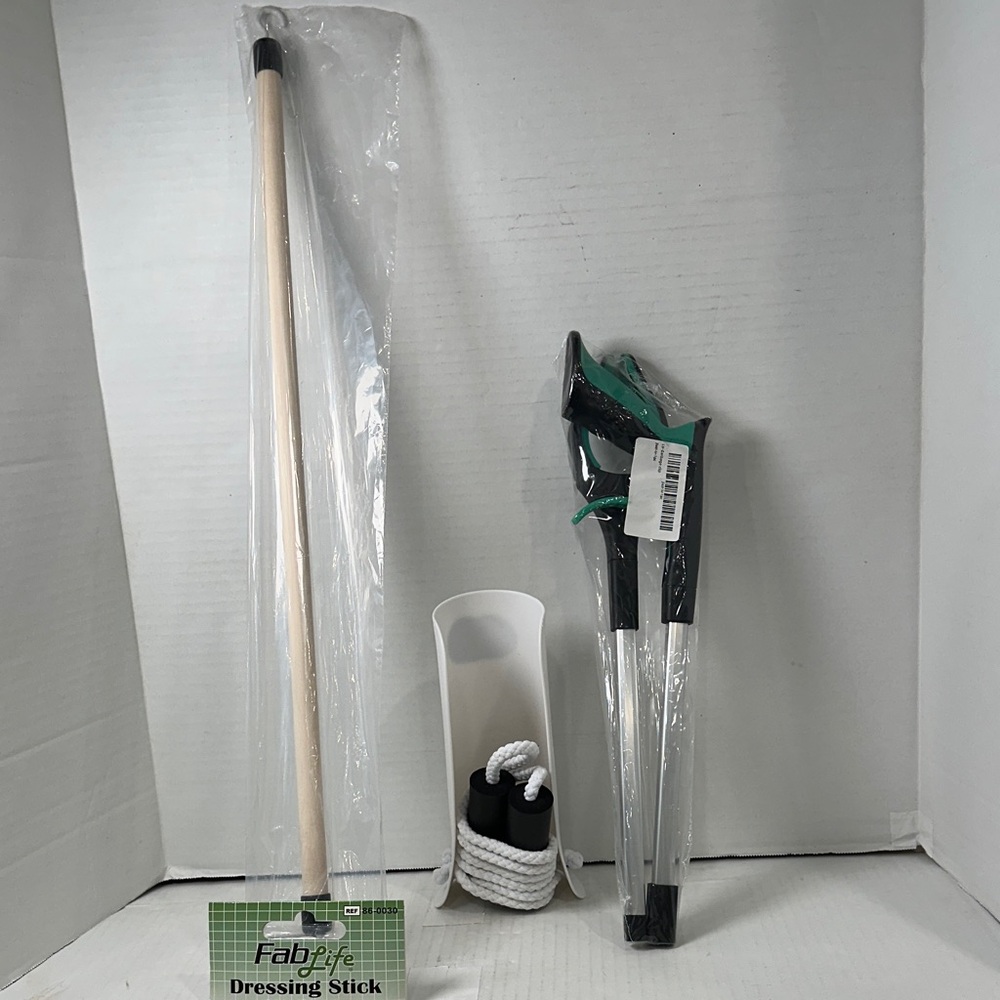 Dressing Stick and Reacher Set - Black and Silver